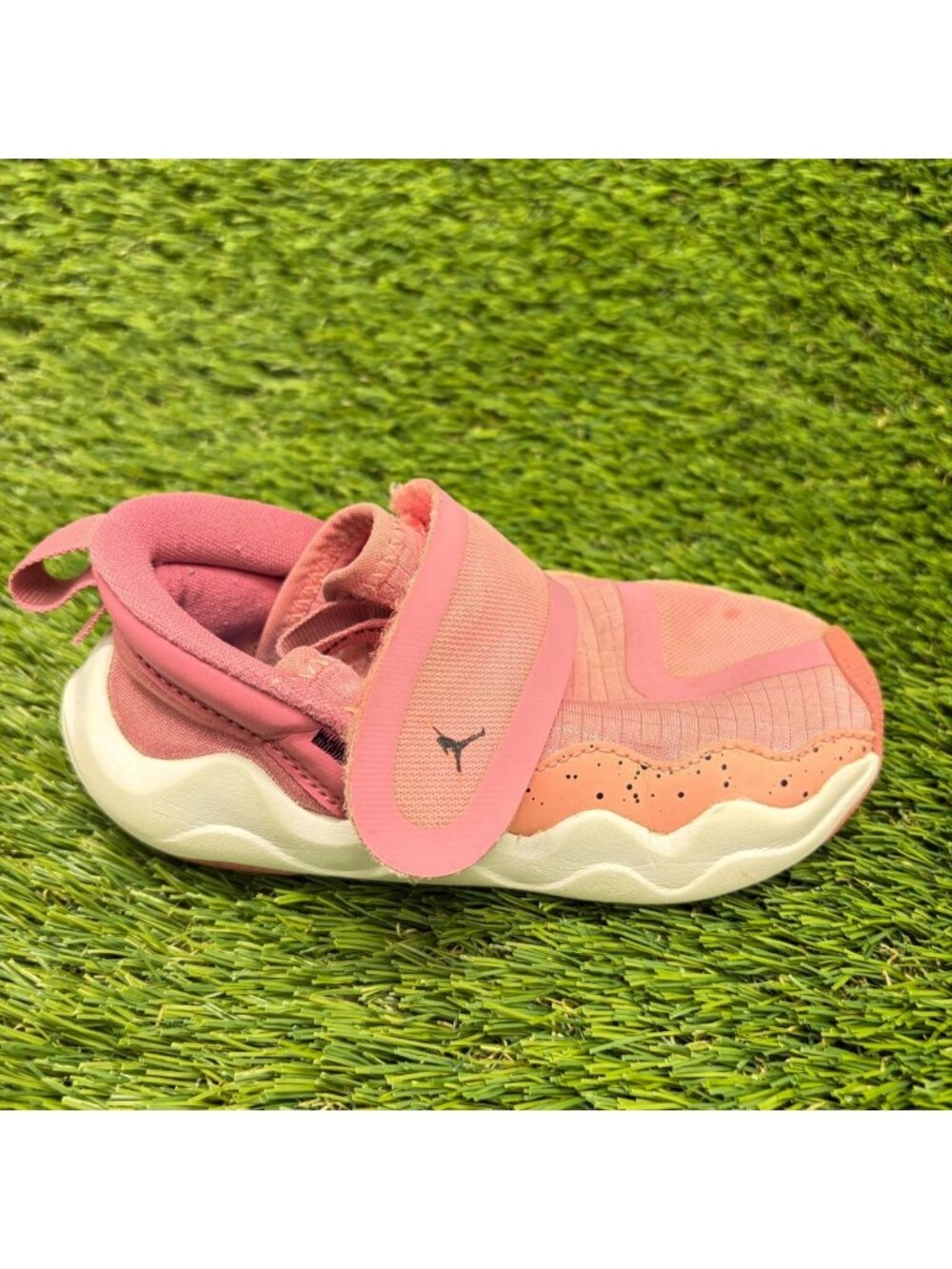 Nike Air Jordan 23/7 Boys Size 8C Pink White Athletic Walking Shoes Sneakers